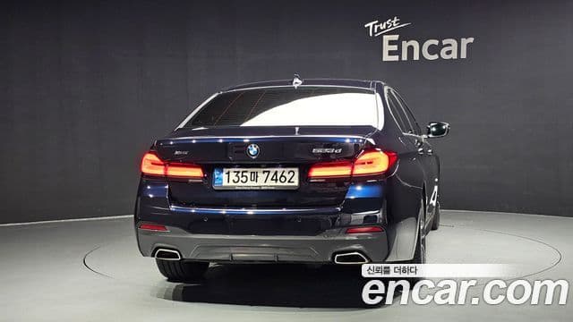 BMW 5 Series 2021 — фото 4 из 20