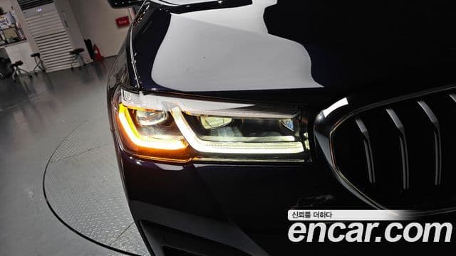 BMW 5 Series 2021 — ფოტო 24/31