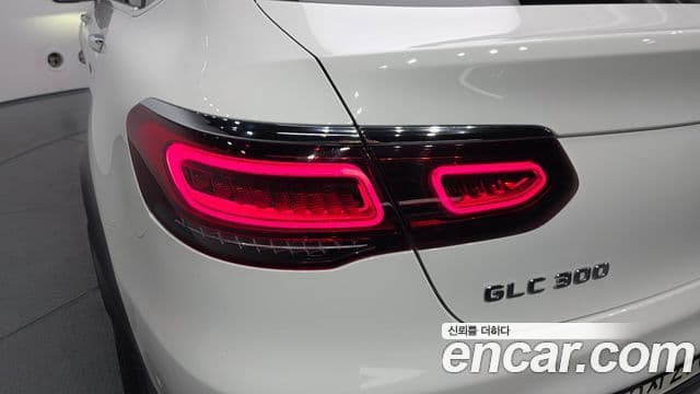 Mercedes-Benz GLC-Class 2023 — Photo 31/33