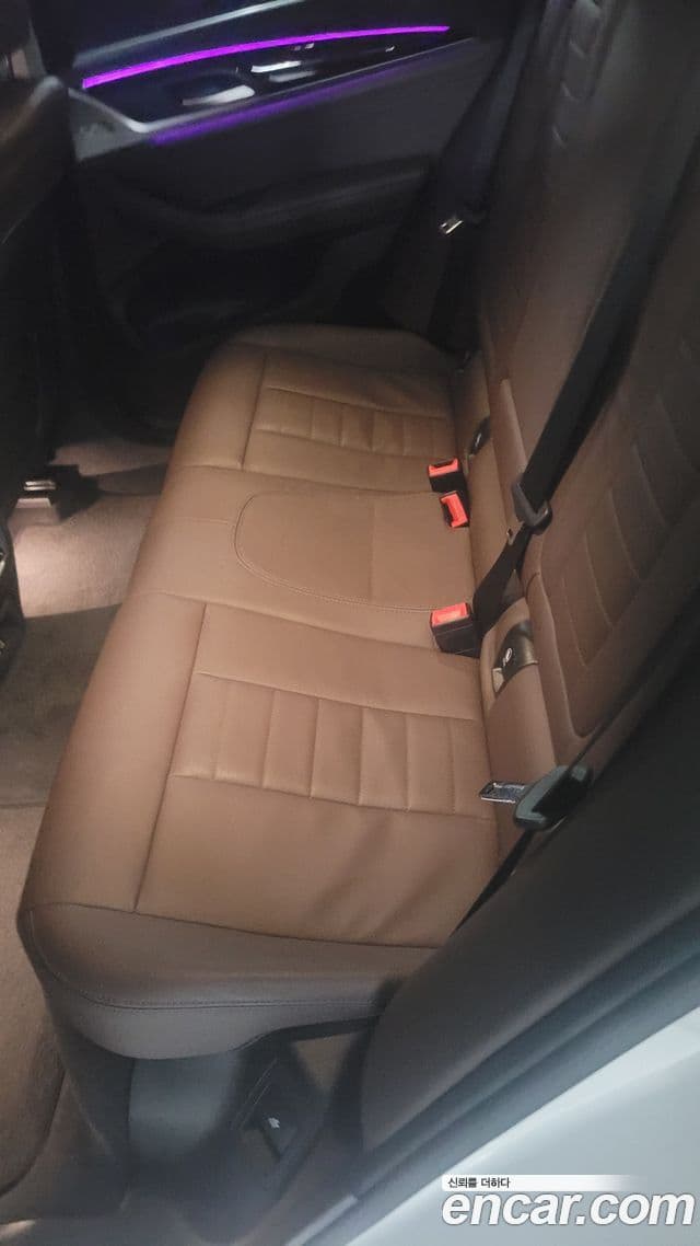 BMW X4 2021 — Şəkil 8/18