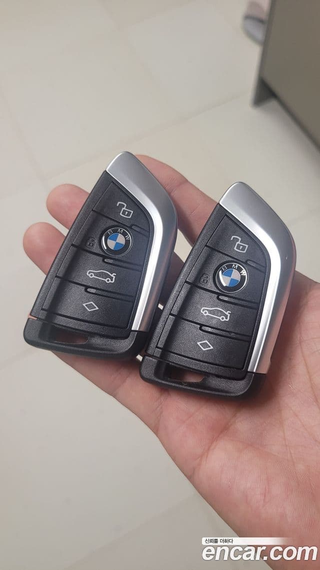 BMW X4 2021 — Şəkil 14/18