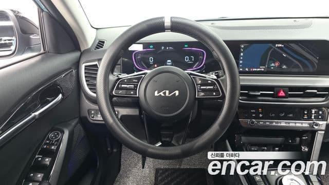 Kia Seltos 2025 — фото 12 из 20