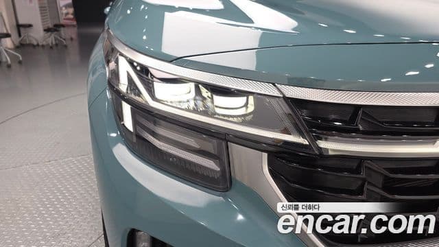 Kia Seltos 2025 — Photo 15/31