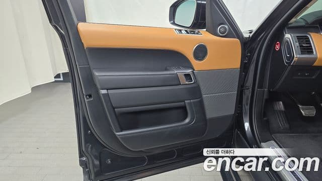 Land Rover Range Rover Sport 2021 — Şəkil 28/32