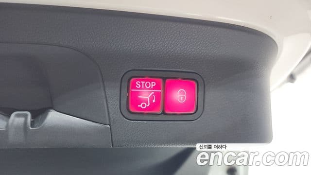 Mercedes-Benz GLC-Class 2019 — ფოტო 16/20