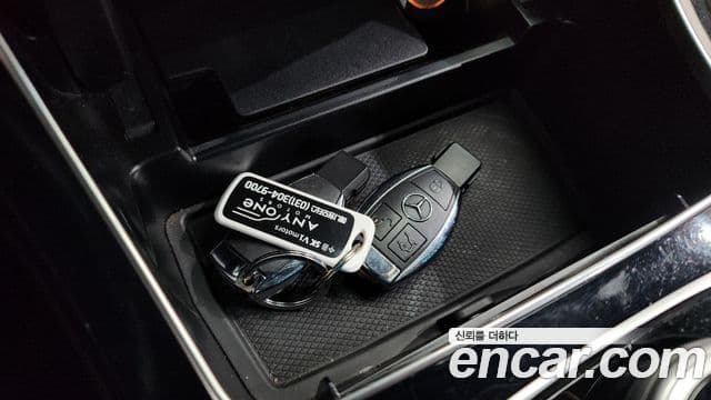 Mercedes-Benz GLC-Class 2019 — ფოტო 18/20
