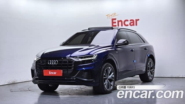 Audi Q7 2022 — ფოტო 1/20