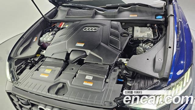 Audi Q7 2022 — ფოტო 6/20
