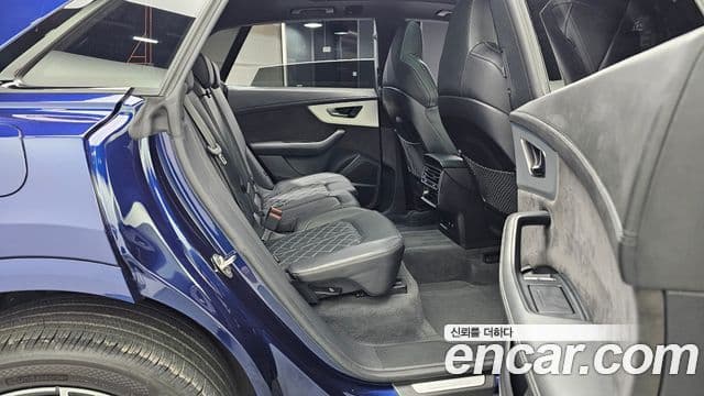 Audi Q7 2022 — фото 12 из 20