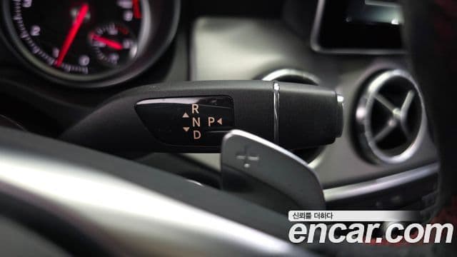 Mercedes-Benz CLA-Class 2018 — Şəkil 9/20