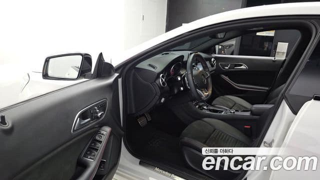 Mercedes-Benz CLA-Class 2018 — Şəkil 10/20