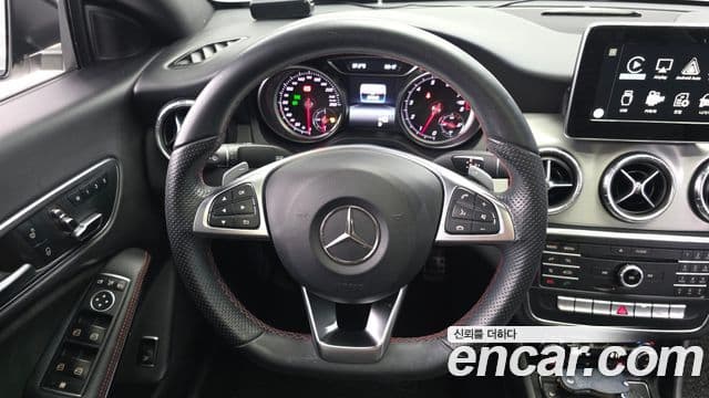 Mercedes-Benz CLA-Class 2018 — Şəkil 13/20