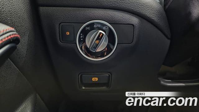 Mercedes-Benz CLA-Class 2018 — Şəkil 19/20