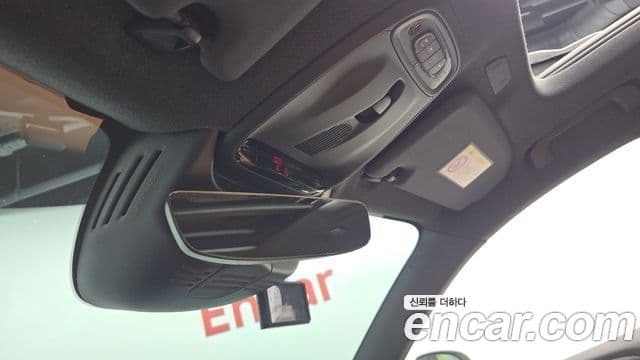 Volvo XC40 2020 — фото 18 из 20