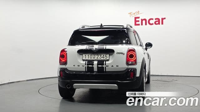Mini Cooper Countryman 2020 — фото 4 из 20