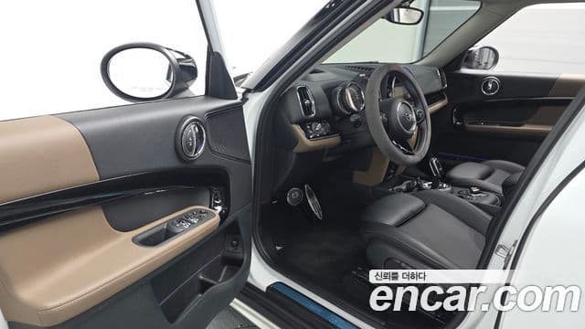 Mini Cooper Countryman 2020 — фото 10 из 20