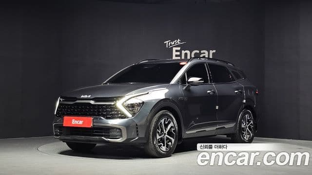 Kia Sportage 2022 — Фото 1/20