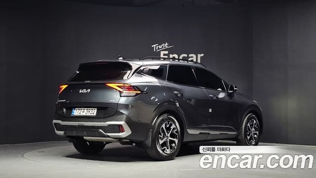 Kia Sportage 2022 — Фото 2/20