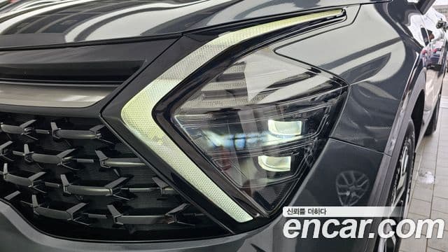 Kia Sportage 2022 — Şəkil 18/32