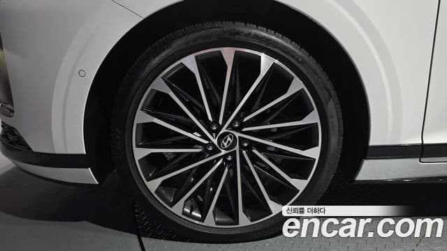 Hyundai Grandeur 2024 — ფოტო 5/20