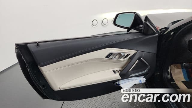 BMW Z4 2024 — ფოტო 21/31