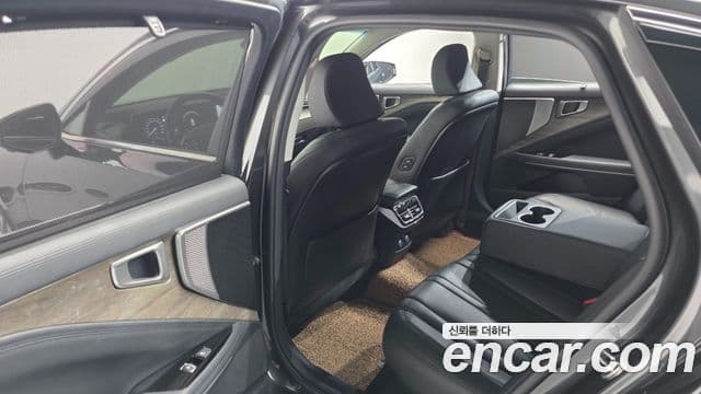 Kia K8 2021 — Şəkil 17/20