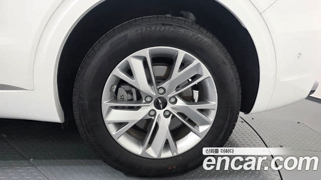 Genesis GV70 2024 — Photo 13/35
