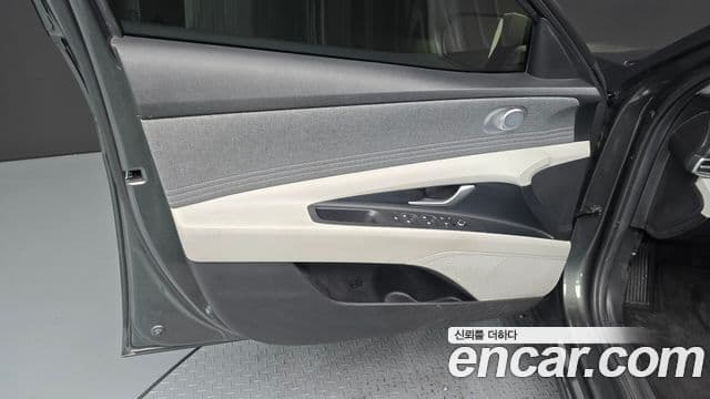 Hyundai The New Avante Hybrid 2022 — ფოტო 7/30