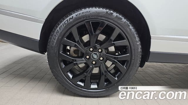 Land Rover Range Rover 2021 — фото 5 из 20