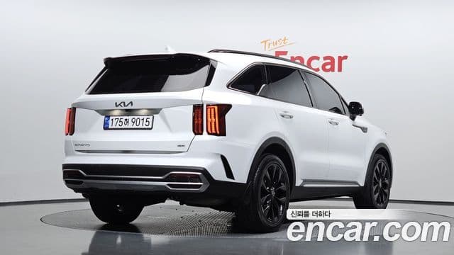 Kia Sorento 2023 — фото 2 из 20