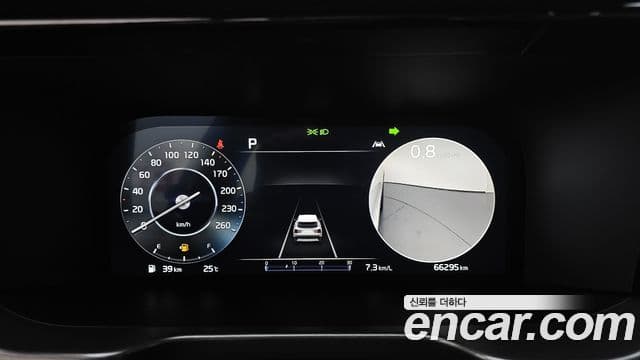 Kia Sorento 2023 — ფოტო 8/20
