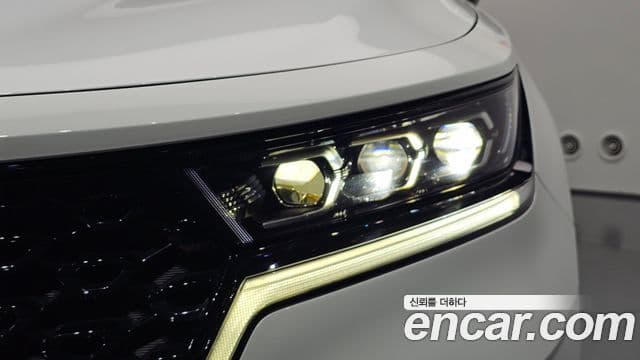 Kia Sorento 2023 — ფოტო 1/40