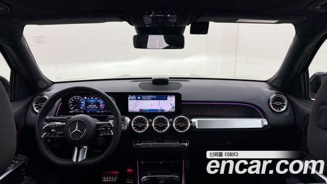 Mercedes-Benz GLB-Class 2025 — фото 15 из 20