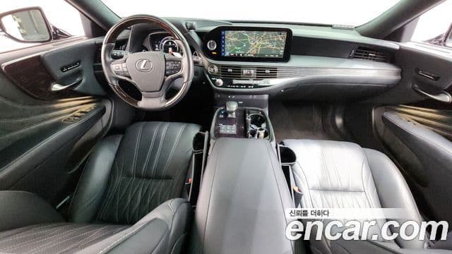 Lexus LS500h 2023 — Şəkil 7/20