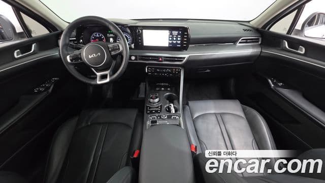 Kia K5 2022 — ფოტო 7/20