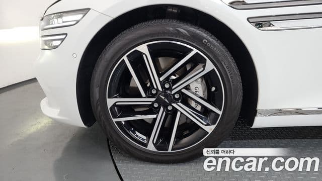 Genesis Electrified G80 2024 — ფოტო 5/20