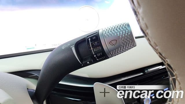 Genesis Electrified G80 2024 — ფოტო 19/20