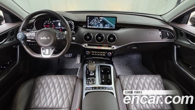 Kia Stinger 2022 — Фото 7/20