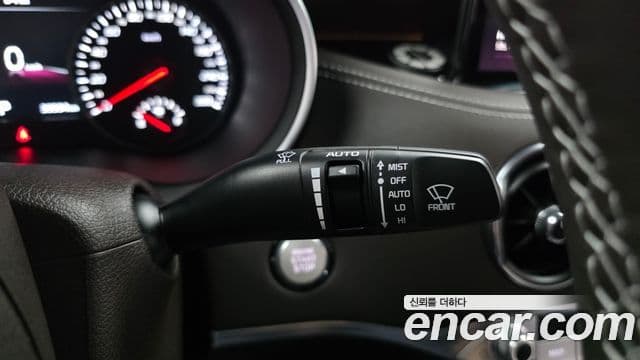 Kia Stinger 2022 — Фото 20/20