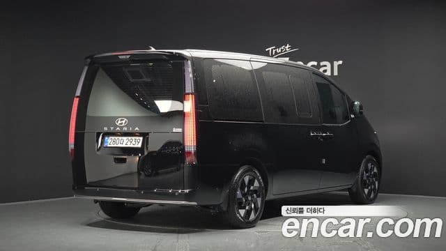 Hyundai Staria 2026 — Şəkil 2/20