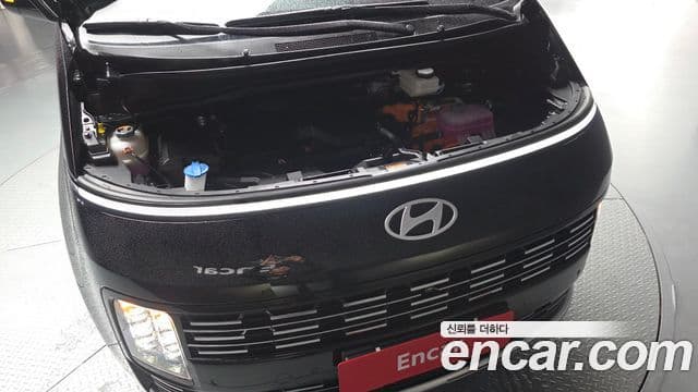 Hyundai Staria 2026 — Şəkil 6/20