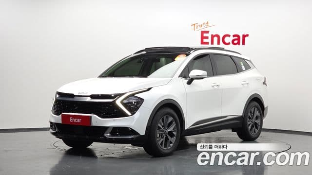 Kia Sportage 2022 — Фото 1/20