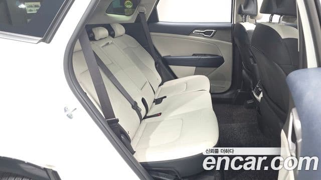 Kia Sportage 2022 — Фото 12/20