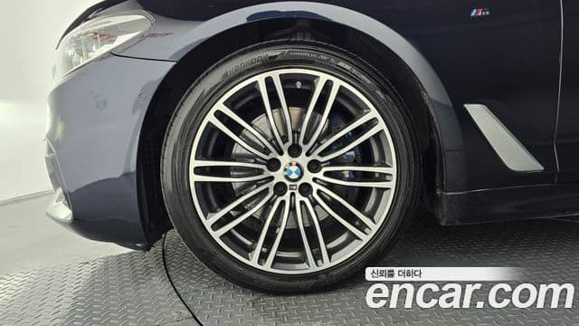 BMW 5 Series 2019 — Şəkil 5/20