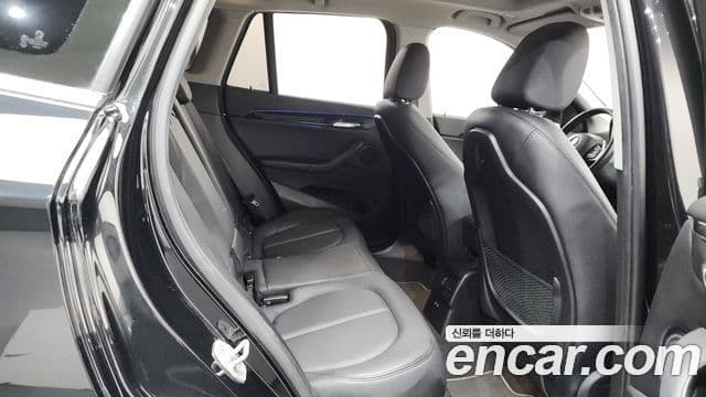 BMW X1 2022 — фото 12 из 20
