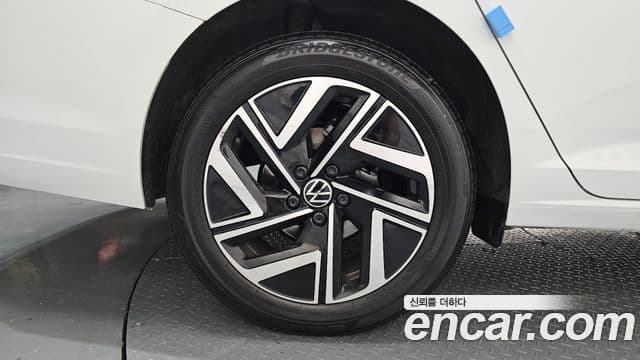 Volkswagen Jetta 2024 — Şəkil 5/20