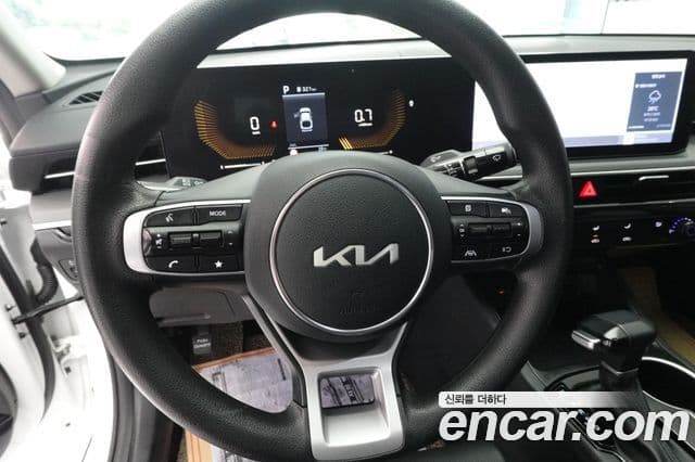 Kia K5 2024 — фото 16 из 20