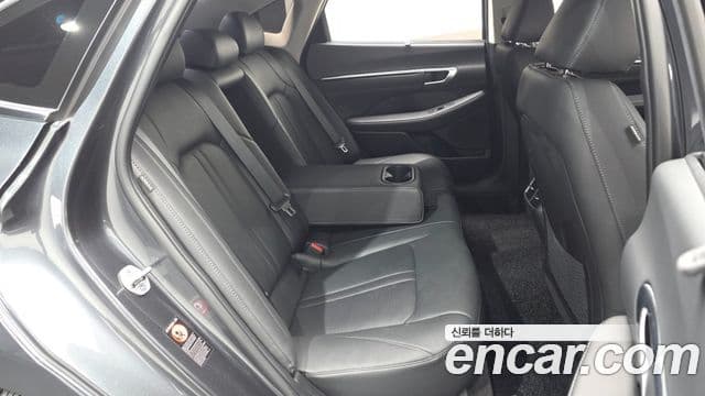 Hyundai Sonata 2022 — фото 12 из 20
