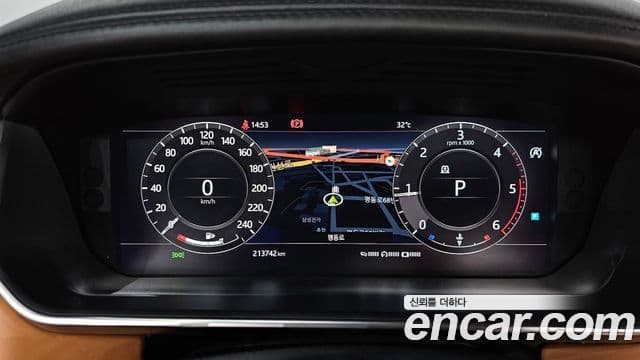 Land Rover Range Rover 2018 — ფოტო 13/20