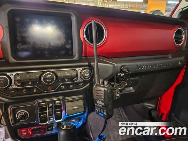 Jeep Wrangler 2019 — Photo 12/20